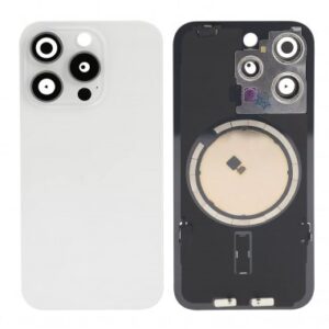 iPhone 15 Pro Max Tapa Trasera con Soporte de Metal Titano Blan